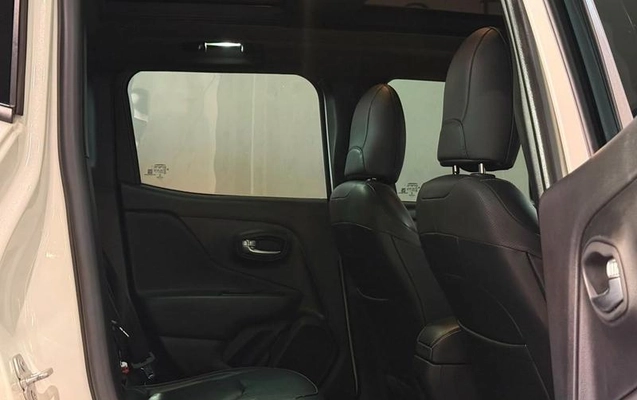imagem-https://www.socarrao.com.br/sc-vehicle-images-prod/2738908/1789150019131-8290128_12_B_31a9804dc8.jpeg