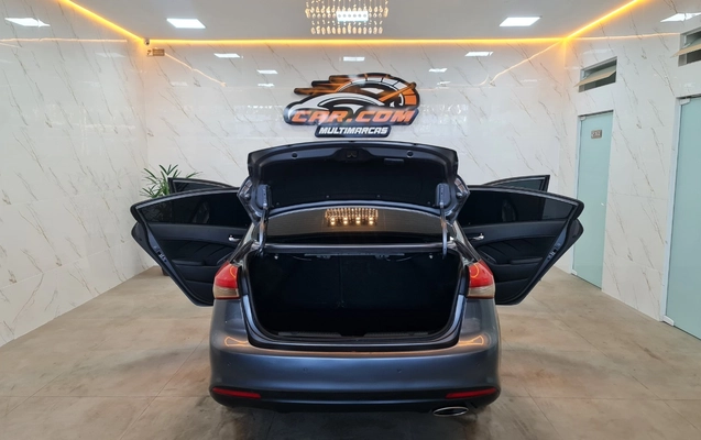 imagem-https://www.socarrao.com.br/sc-vehicle-images-prod/2738910/1784565184980-MTYuanBn.jpg