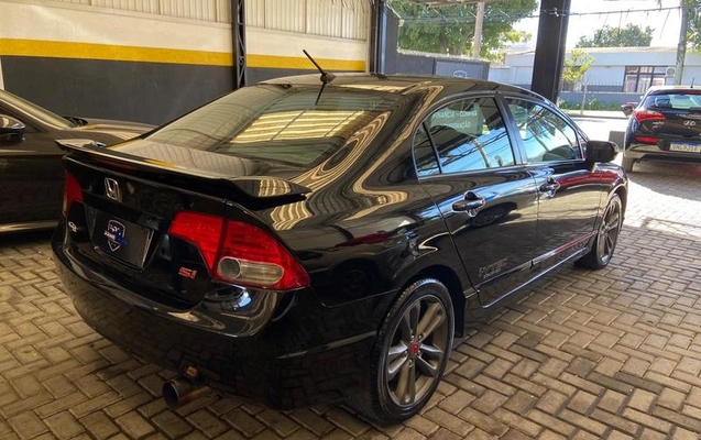 imagem-https://www.socarrao.com.br/sc-vehicle-images-prod/2738912/1789225279028-8293273_3_B_09360078c6.jpeg