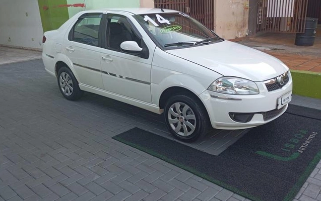imagem-https://www.socarrao.com.br/sc-vehicle-images-prod/2738946/1788186418403-8293293_1_B_192fec5509.jpeg