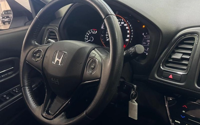imagem-https://www.socarrao.com.br/sc-vehicle-images-prod/2738962/1788441692217-8241996_16_B_a328f660a8.jpeg