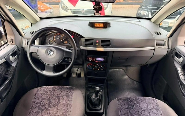 imagem-https://www.socarrao.com.br/sc-vehicle-images-prod/2738978/1789400019083-8281158_14_B_5913c2a282.jpeg