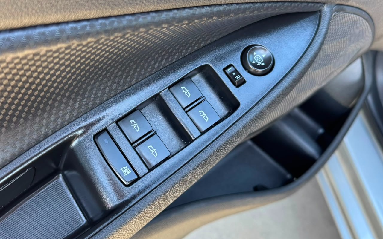 imagem-https://www.socarrao.com.br/sc-vehicle-images-prod/2739040/1784390021141-V2hhdHNBcHAgSW1hZ2UgMjAyNi0wNy0xOCBhdCAxMi40NS40MiAoMikuanBlZw.jpeg
