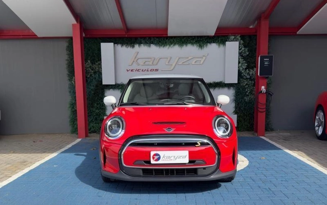 imagem-https://www.socarrao.com.br/sc-vehicle-images-prod/2739042/1789649957384-8293637_4_B_826072c3a4.jpeg