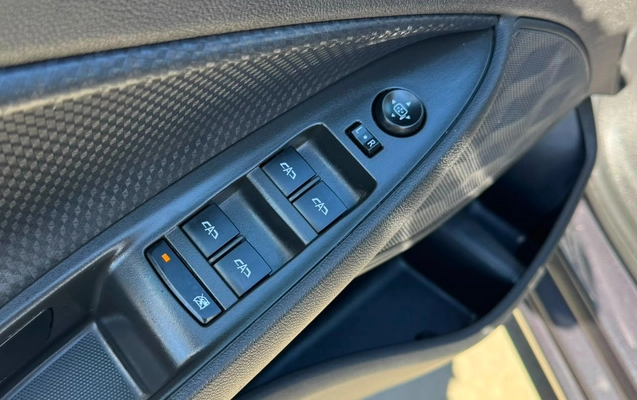 imagem-https://www.socarrao.com.br/sc-vehicle-images-prod/2739046/1784390448364-V2hhdHNBcHAgSW1hZ2UgMjAyNi0wNy0xOCBhdCAxMi40Ny4wMCAoMikuanBlZw.jpeg