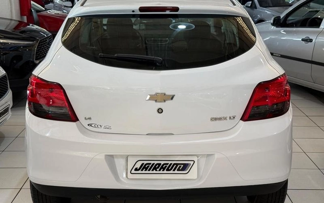 imagem-https://www.socarrao.com.br/sc-vehicle-images-prod/2739057/1785447632204-8276100_0_B_dea1809f06.jpeg