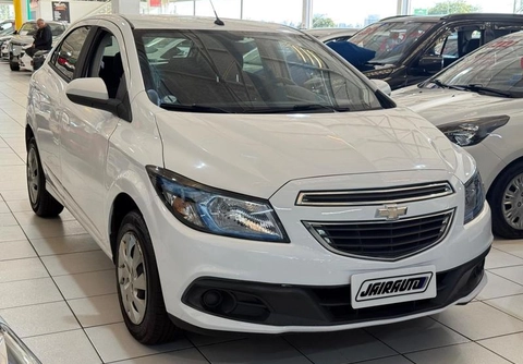 Chevrolet Onix 2016 Branco — foto 1 de 3