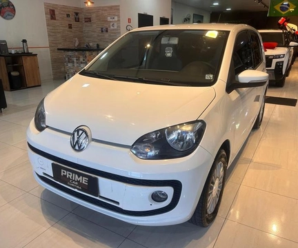 Volkswagen Up! 2016 Branco — foto 1 de 3