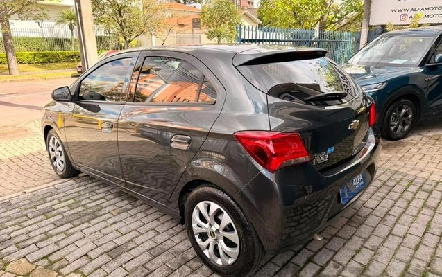 imagem-https://www.socarrao.com.br/sc-vehicle-images-prod/2739314/1785951253053-8293289_10_B_979b22d5c6.jpeg