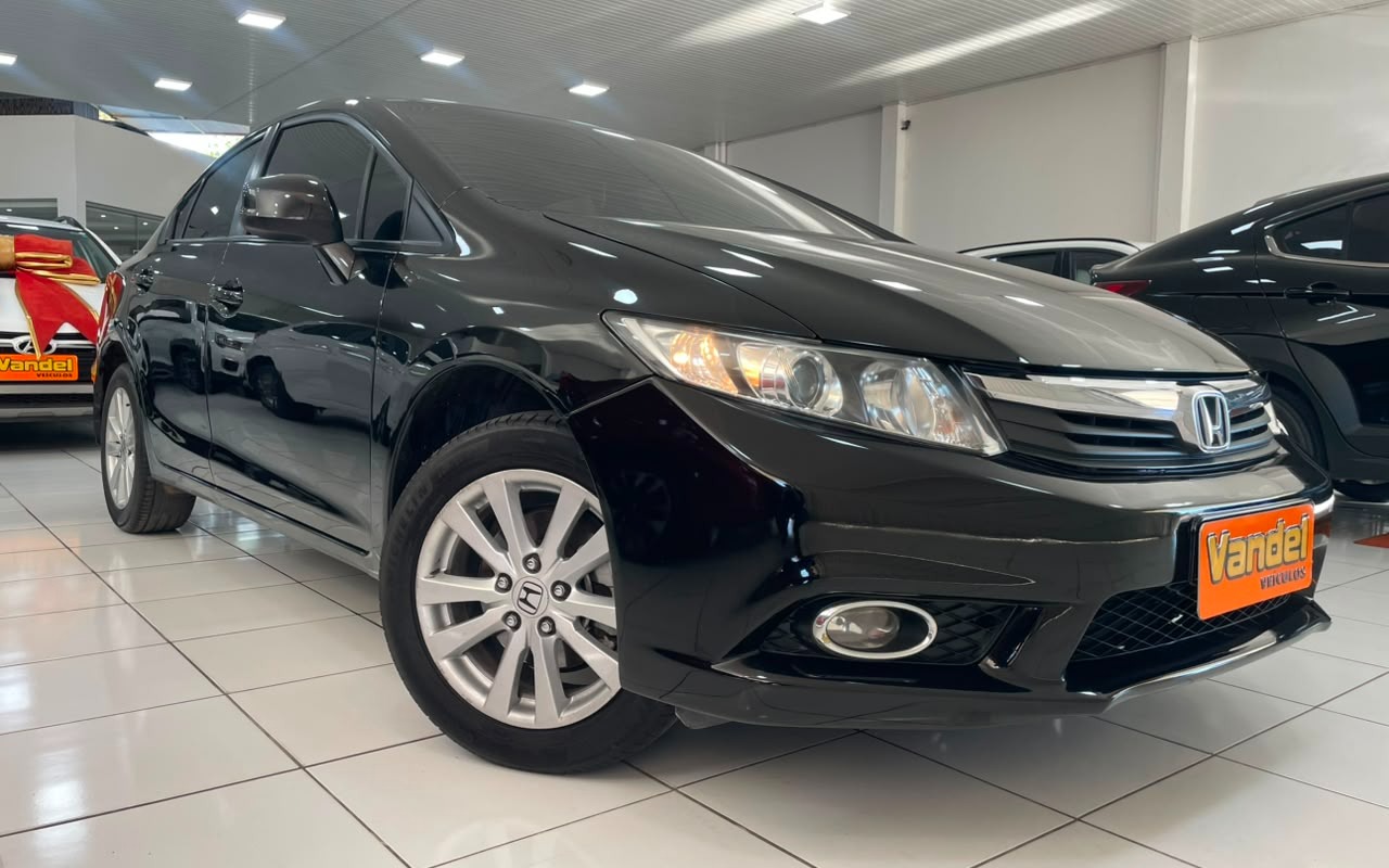 imagem-https://www.socarrao.com.br/sc-vehicle-images-prod/2739446/1784396627948-V2hhdHNBcHAgSW1hZ2UgMjAyNi0wNy0xNSBhdCAxNS4wMS40MiAoMSkuanBlZw.jpeg