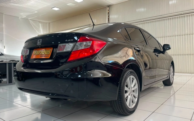 imagem-https://www.socarrao.com.br/sc-vehicle-images-prod/2739446/1784396628107-V2hhdHNBcHAgSW1hZ2UgMjAyNi0wNy0xNSBhdCAxNS4wMS40MyAoMikuanBlZw.jpeg