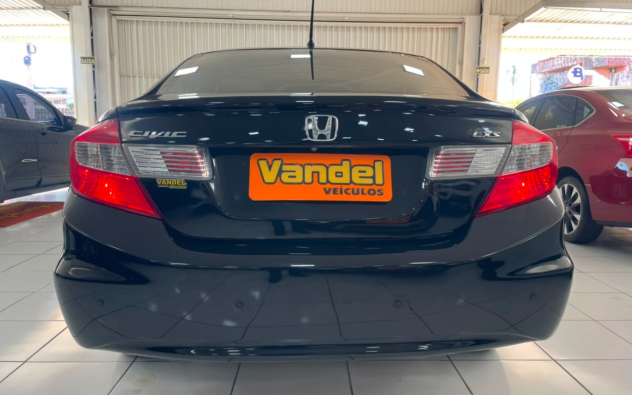 imagem-https://www.socarrao.com.br/sc-vehicle-images-prod/2739446/1784396628201-V2hhdHNBcHAgSW1hZ2UgMjAyNi0wNy0xNSBhdCAxNS4wMS40MyAoMykuanBlZw.jpeg