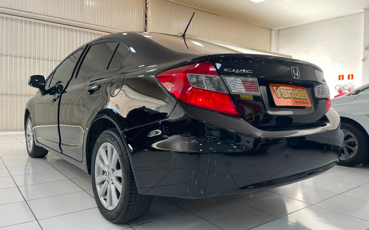 imagem-https://www.socarrao.com.br/sc-vehicle-images-prod/2739446/1784396628312-V2hhdHNBcHAgSW1hZ2UgMjAyNi0wNy0xNSBhdCAxNS4wMS40MyAoMSkuanBlZw.jpeg
