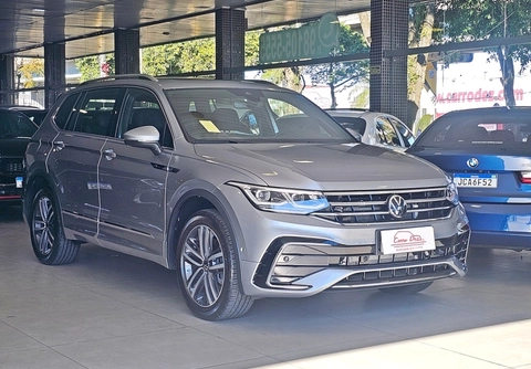 Volkswagen Tiguan 2024 Prata — foto 1 de 3