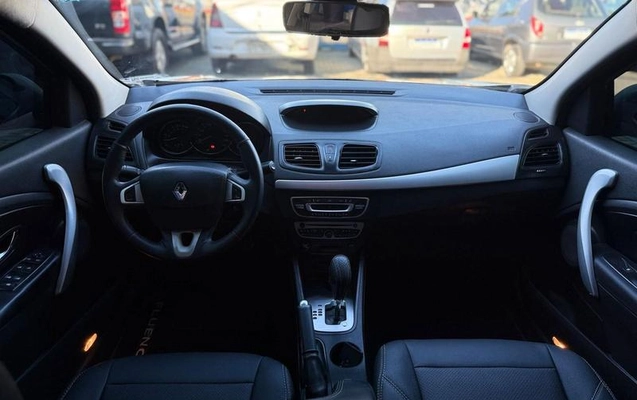 imagem-https://www.socarrao.com.br/sc-vehicle-images-prod/2739604/1787942810678-8191283_10_B_7a0c0b9f95.jpeg