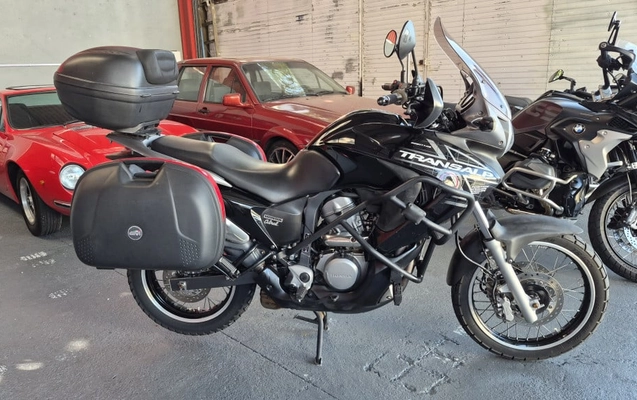 imagem-https://www.socarrao.com.br/sc-vehicle-images-prod/2739635/1786540471718-vehicle_image_1784401806_f3e18f4186f07e61e7887656fdc607ca.jpeg