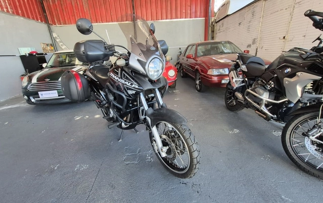 imagem-https://www.socarrao.com.br/sc-vehicle-images-prod/2739635/1786540471723-vehicle_image_1784401815_c60d19855d43bbf426febf464a8da966.jpeg