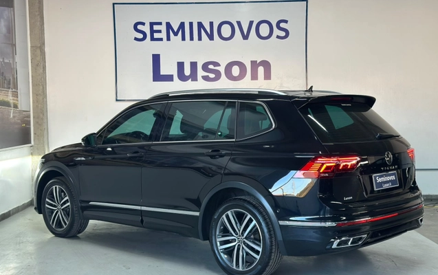 imagem-https://www.socarrao.com.br/sc-vehicle-images-prod/2739757/1786804358273-integration-api-0yfWmZefsnBBHHu7egDBSKXC7dbCJxNX.jpg