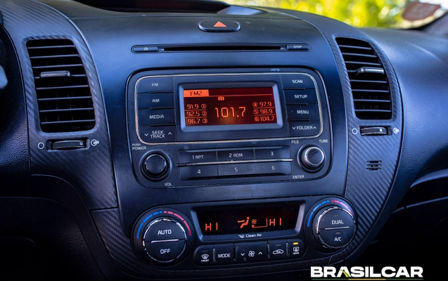 imagem-https://www.socarrao.com.br/sc-vehicle-images-prod/2739805/1784409951727-003_81ec974978838dfc25ef517cbea2fa5d.jpg