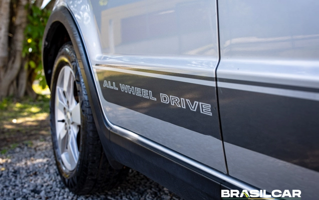 imagem-https://www.socarrao.com.br/sc-vehicle-images-prod/2739838/1784412081132-003_96eb1e2a1f13c71ce50d35a711739041.jpg