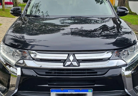 Mitsubishi OUTLANDER 2.0 16V 160cv Aut. 2017 Preto — foto 1 de 3