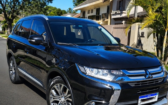 imagem-https://www.socarrao.com.br/sc-vehicle-images-prod/2746327/1784461739596-ZmlsZV8wMDAwMDAwMDE3NTg3MjBlOTE5ODYyMzJmNGFmODc5Zi5qcGVn.jpeg