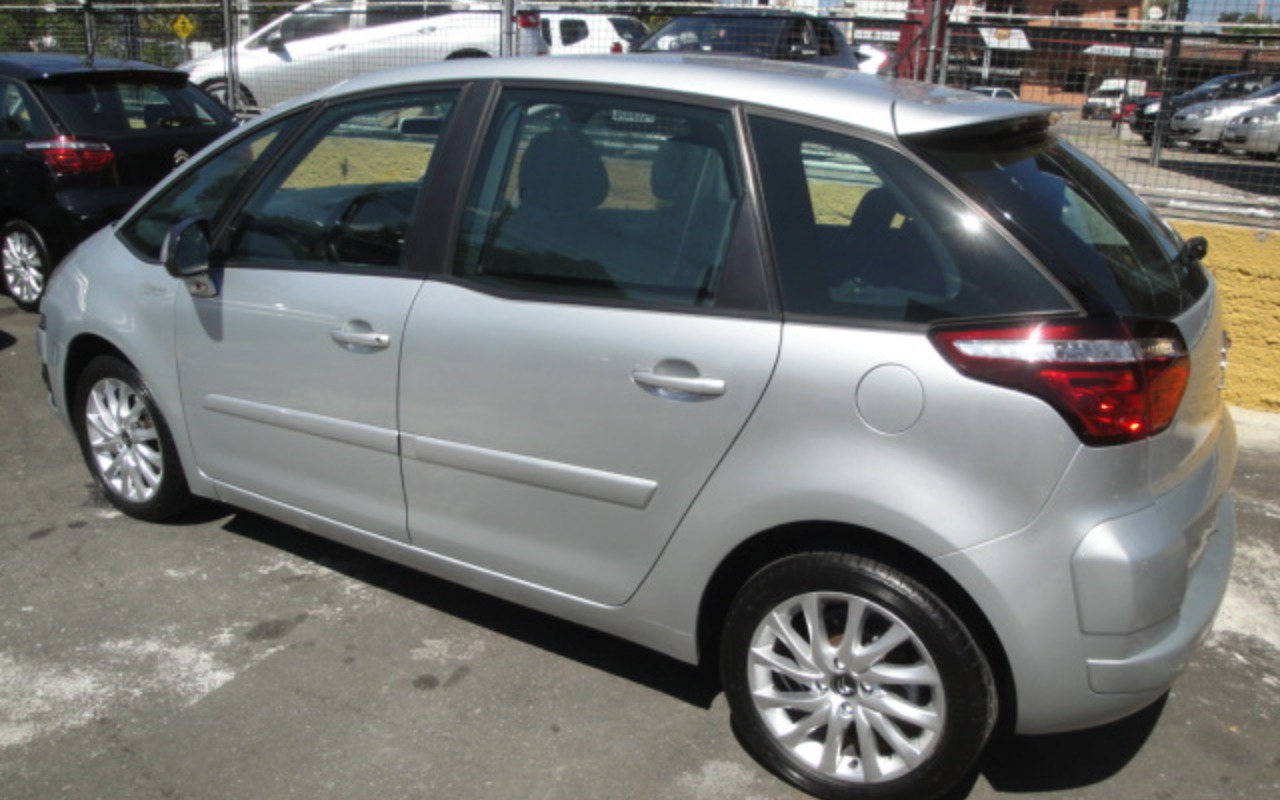 imagem-https://www.socarrao.com.br/sc-vehicle-images-prod/2746640/1784504348414-RFNDMDg3MjIuSlBH.JPG