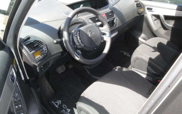 imagem-https://www.socarrao.com.br/sc-vehicle-images-prod/2746640/1784504348692-RFNDMDU2ODIuSlBH.JPG