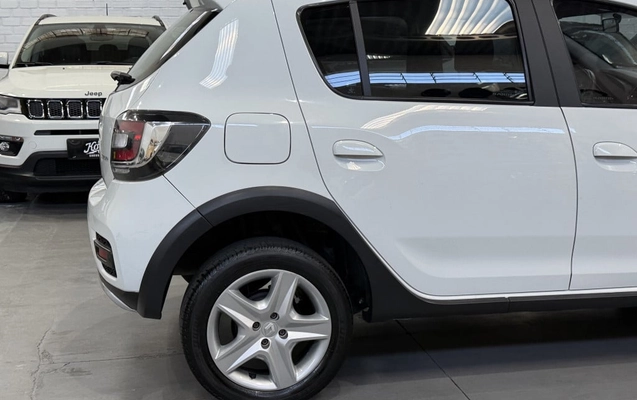 imagem-https://www.socarrao.com.br/sc-vehicle-images-prod/2753778/1784548733029-vehicle_image_1784548424_ed3591a07ba4753158fb42ea0fefe6ba.jpeg