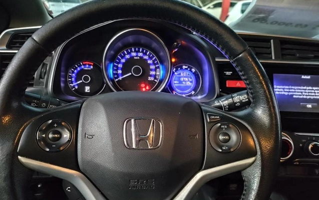 imagem-https://www.socarrao.com.br/sc-vehicle-images-prod/2754057/1784669266597-8272998_6_B_6483f02137.jpeg