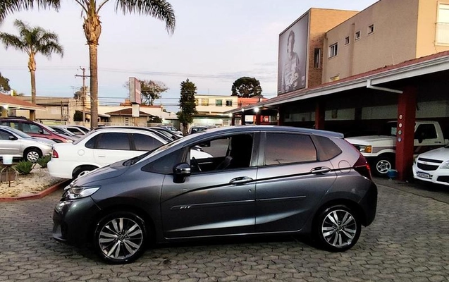 imagem-https://www.socarrao.com.br/sc-vehicle-images-prod/2754057/1784669266603-8272998_14_B_ce9f782e11.jpeg