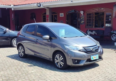 Honda Fit 2017 Cinza — foto 1 de 3