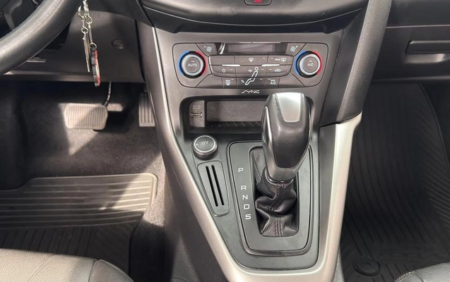 imagem-https://www.socarrao.com.br/sc-vehicle-images-prod/2754667/1785855184483-8280648_16_B_a2692371ea.jpeg
