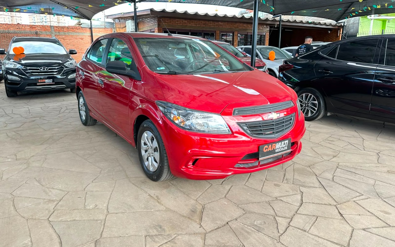 Chevrolet Onix 2019 Vermelho — foto 1 de 3