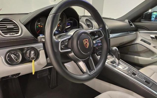 imagem-https://www.socarrao.com.br/sc-vehicle-images-prod/2755268/1789045645450-7784022_7_B_a6bff86f13.jpeg