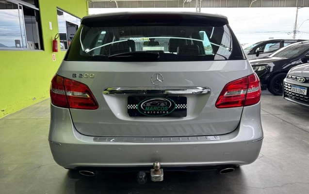 imagem-https://www.socarrao.com.br/sc-vehicle-images-prod/2755835/1788978204862-gb-2cbf675.jpeg