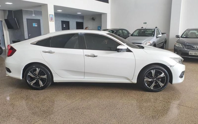 imagem-https://www.socarrao.com.br/sc-vehicle-images-prod/2755909/1784656430730-8295264_7_B_acae8fafca.jpeg