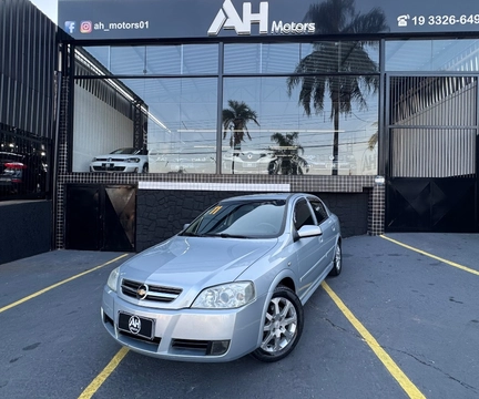 Chevrolet Astra 2011 Prata — foto 1 de 3