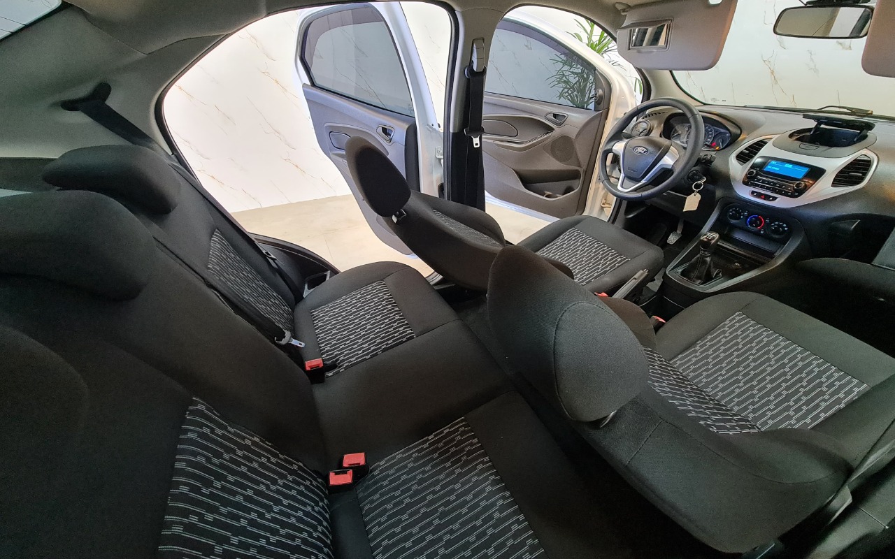 imagem-https://www.socarrao.com.br/sc-vehicle-images-prod/2756258/1784571645750-OC5qcGc.jpg