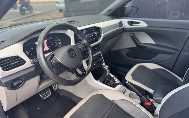 imagem-https://www.socarrao.com.br/sc-vehicle-images-prod/2756352/1786028010060-gb-a89b7aa.jpeg