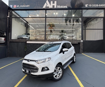 Ford EcoSport 2017 Branco — foto 1 de 3