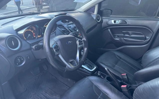 imagem-https://www.socarrao.com.br/sc-vehicle-images-prod/2756406/1788186041412-gb-fd628c3.jpeg