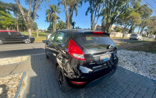 imagem-https://www.socarrao.com.br/sc-vehicle-images-prod/2756603/1788386439253-vehicle_image_1784557268_57f59974da9eb2a6c90409a38095f6bd.jpeg