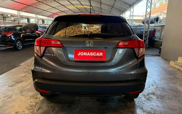 imagem-https://www.socarrao.com.br/sc-vehicle-images-prod/2756806/1784561015807-8295537_13_B_d752ea0366.jpeg