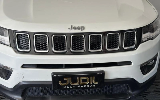 imagem-https://www.socarrao.com.br/sc-vehicle-images-prod/2756842/1788284731863-8295520_17_B_6b335b8551.jpeg