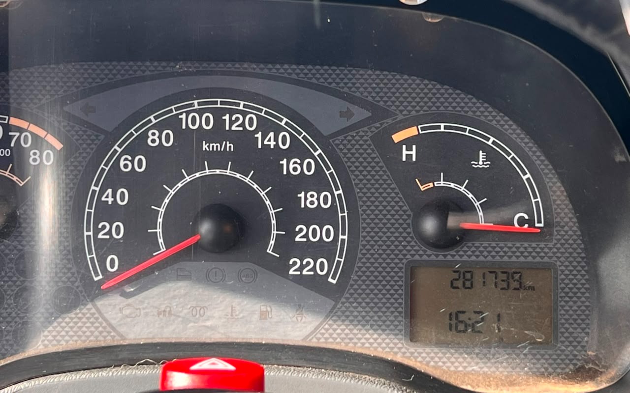 imagem-https://www.socarrao.com.br/sc-vehicle-images-prod/2757473/1784559892761-V2hhdHNBcHAgSW1hZ2UgMjAyNi0wNy0yMCBhdCAxMC4zMC4zMCAoMykuanBlZw.jpeg