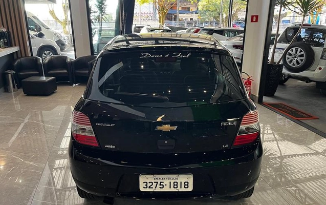 imagem-https://www.socarrao.com.br/sc-vehicle-images-prod/2758321/1789660079886-8202146_4_B_3c52aa241d.jpeg