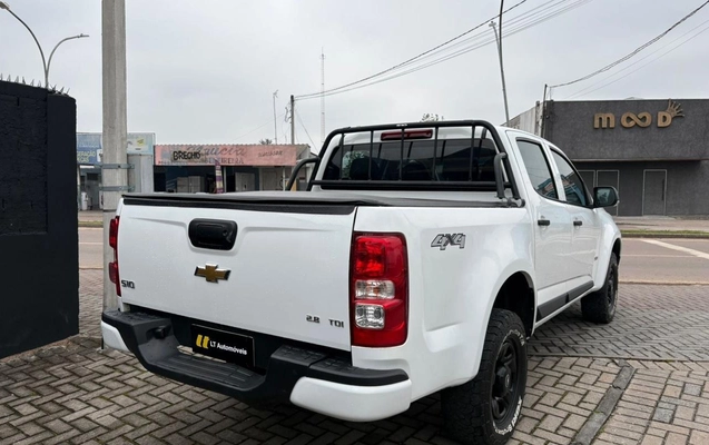 imagem-https://www.socarrao.com.br/sc-vehicle-images-prod/2758600/1784563131776-V2hhdHNBcHAgSW1hZ2UgMjAyNi0wNy0wMiBhdCAwOS40NS4xMCAoMykuanBlZw.jpeg