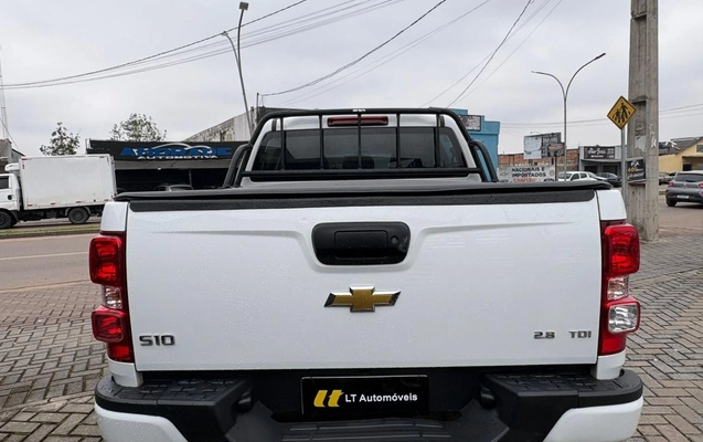 imagem-https://www.socarrao.com.br/sc-vehicle-images-prod/2758600/1784563131841-V2hhdHNBcHAgSW1hZ2UgMjAyNi0wNy0wMiBhdCAwOS40NS4xMCAoNCkuanBlZw.jpeg
