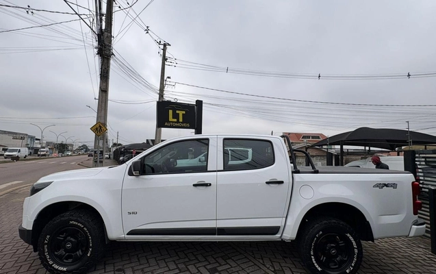 imagem-https://www.socarrao.com.br/sc-vehicle-images-prod/2758600/1784563131981-V2hhdHNBcHAgSW1hZ2UgMjAyNi0wNy0wMiBhdCAwOS40NS4xMCAoNikuanBlZw.jpeg